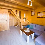 Hulanka Dağ evi Szczyrk